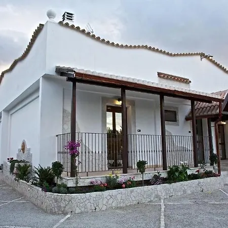 Hotel P&b Acasamia Di Damico Francesco Barletta